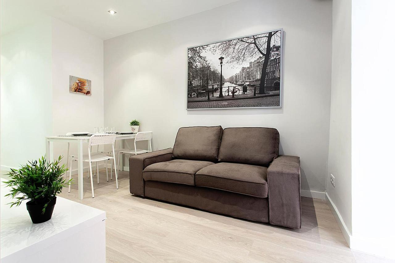 Miquel Angel - Apartments Next To Camp Nou Barcelona Bagian luar foto