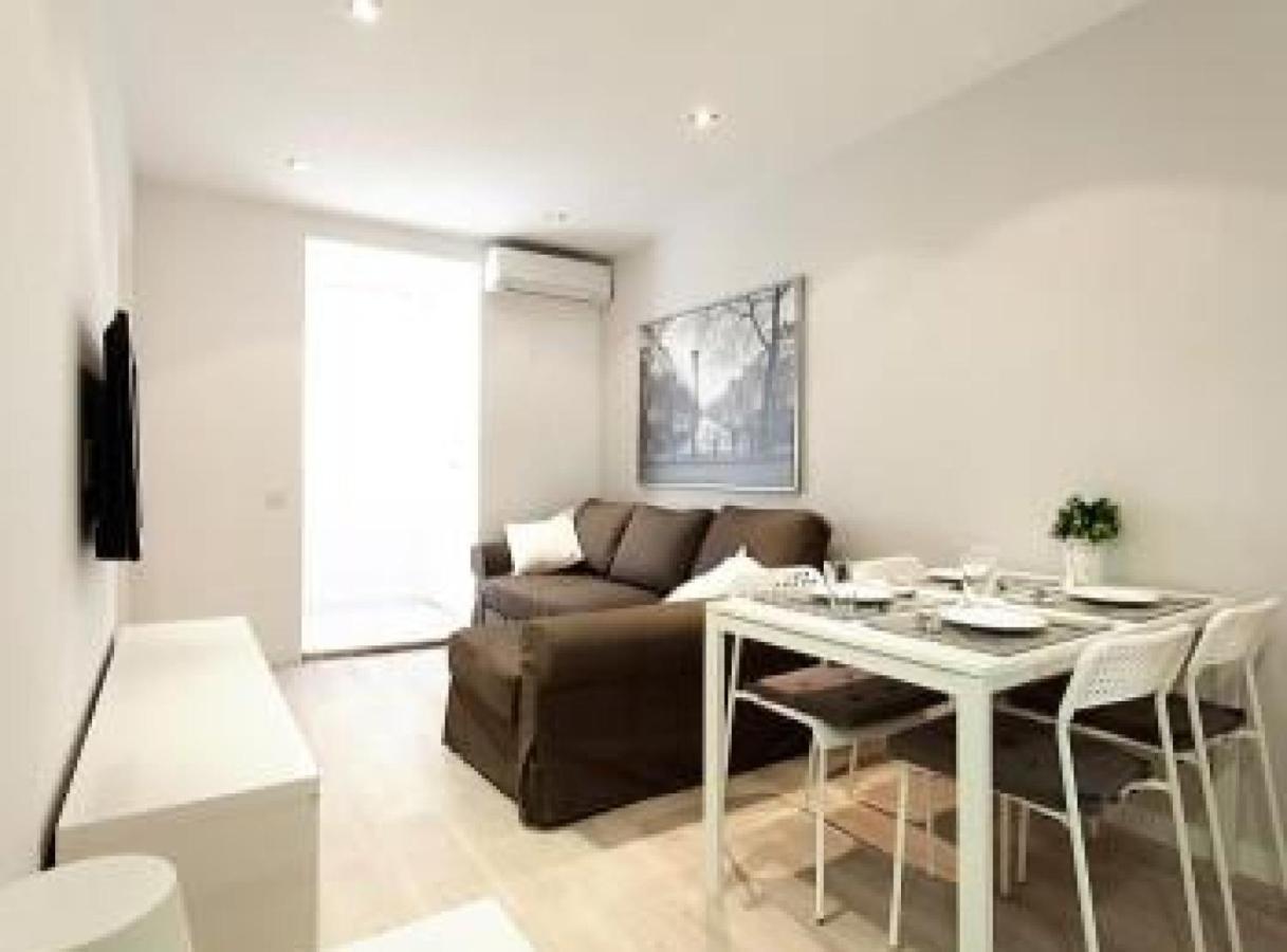 Miquel Angel - Apartments Next To Camp Nou Barcelona Bagian luar foto